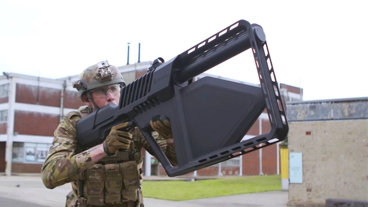 Βίντεο: Όπλα από το μέλλον που προκαλούν τρόμο